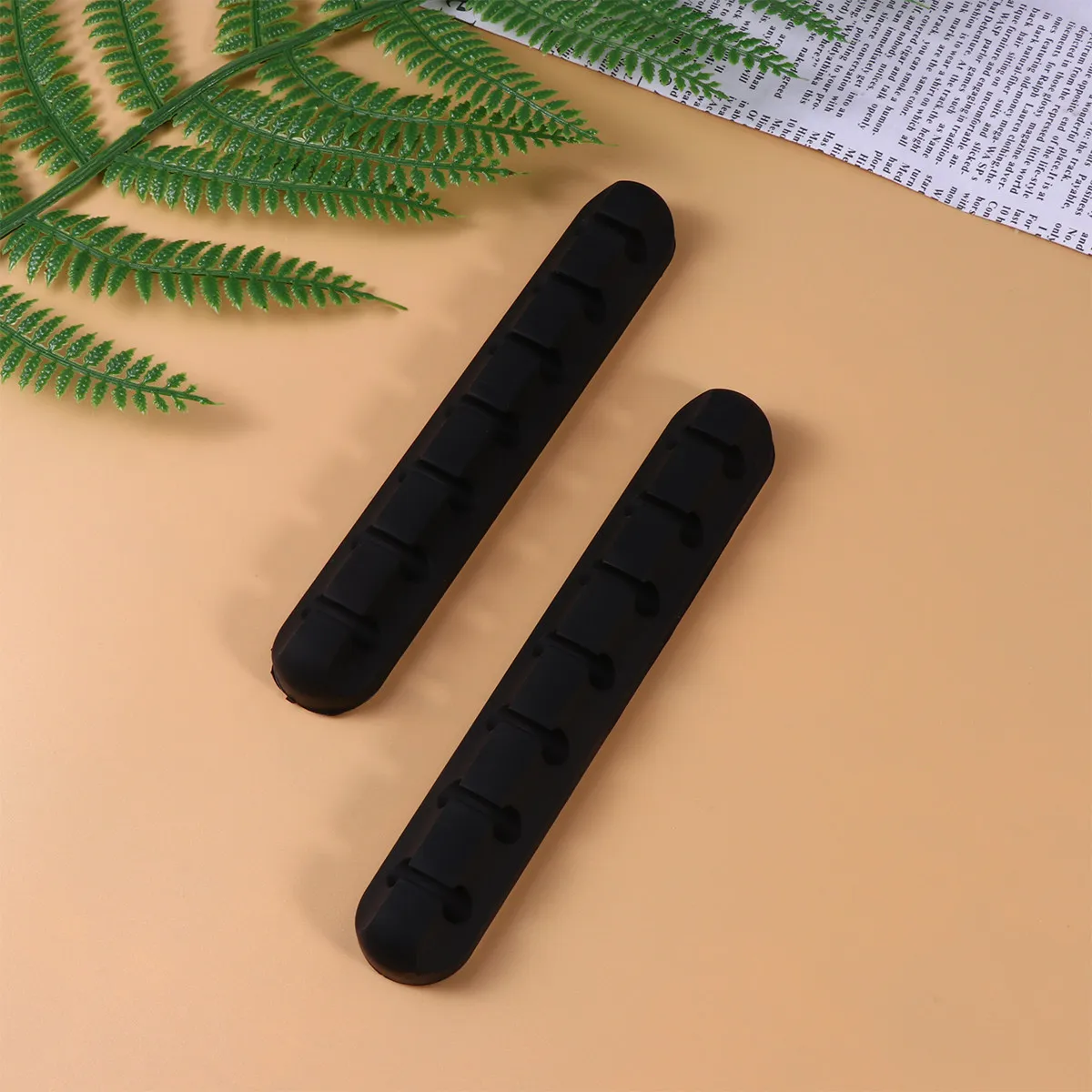 

Набор из 3 гибких силиконовых органайзеров для кабелей, самоклеящиеся держатели для проводов для офиса и дома