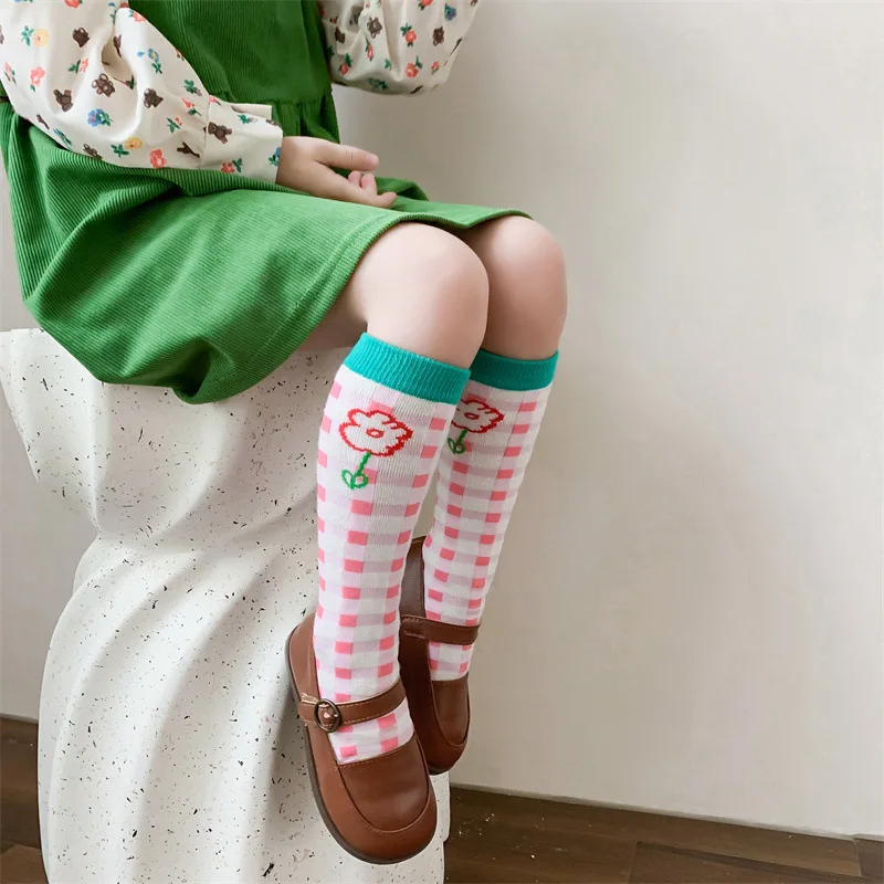 Spring and Autumn Children\'s Colorful Flowers Fashion Comfortable Breathable Mid-tube Socks for Boys and Girls