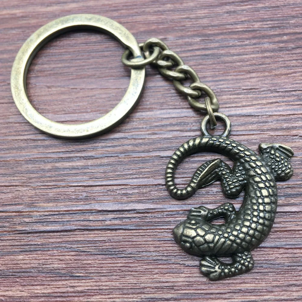 Retro Snake Reptile Keychain DIY Men Jewelry Car Keychain Ring Keyholder Handmade Bag Gift For Boyfriend
