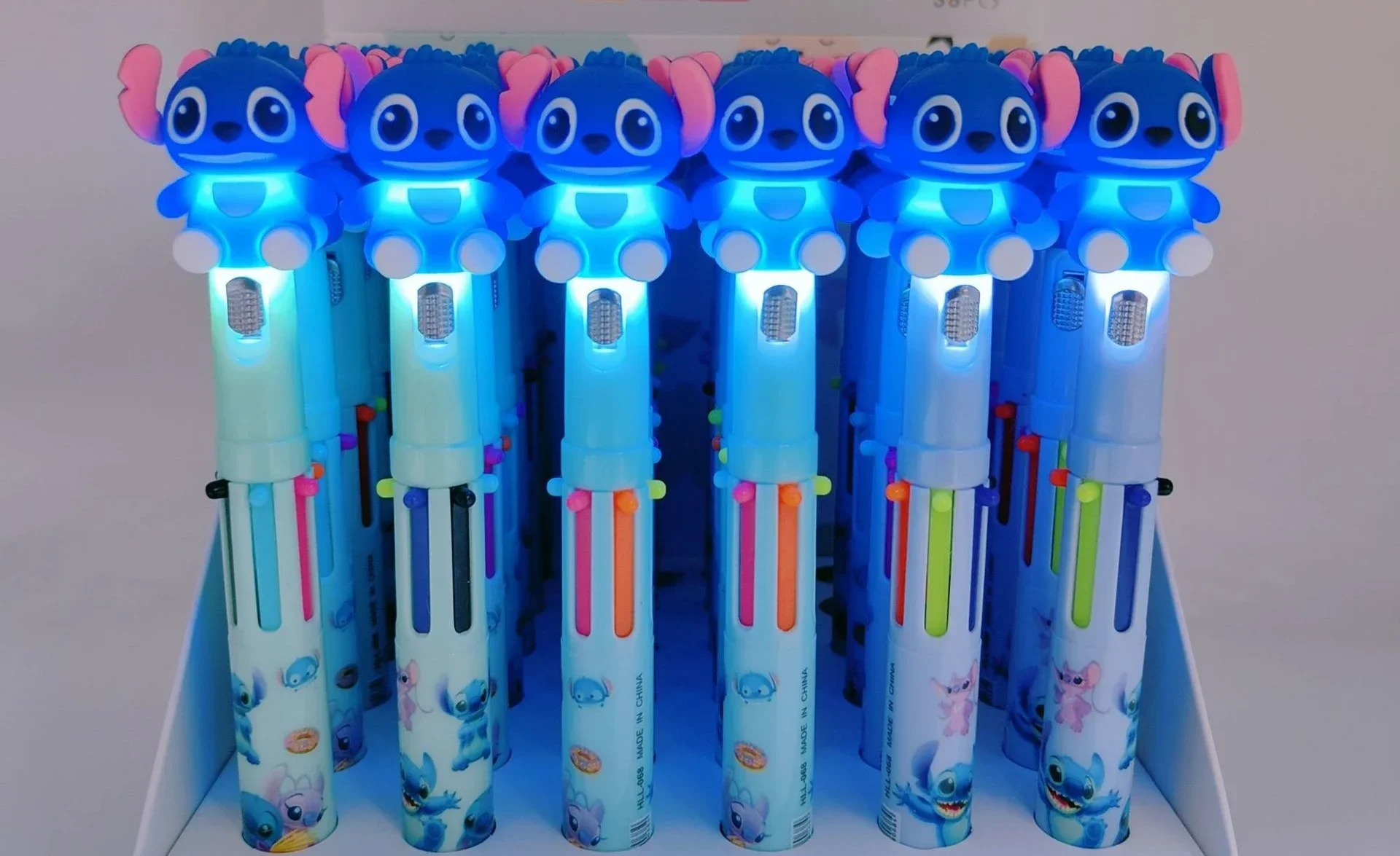 Originele Stitch Anime Figuur Lichtgevende Pen 6-kleuren Rollerball Pen Schoolbenodigdheden Kantoor Gereedschap Balpen Leuke Briefpapier Gift