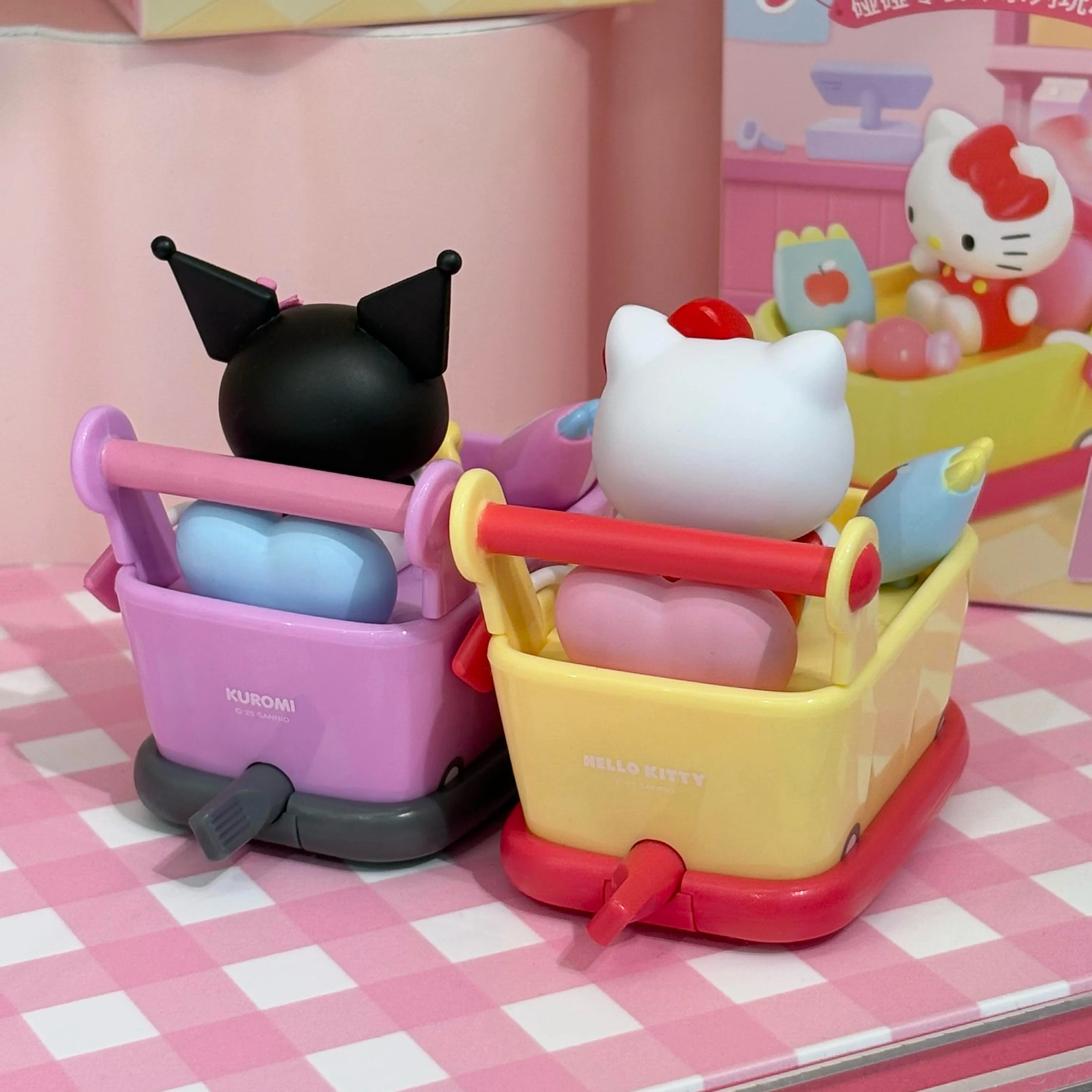 Genuino Sanrio familia aperitivos parachoques serie de coches caja ciega juguetes de moda adornos figura regalos juguetes de escritorio lindo kulomi hello kitty