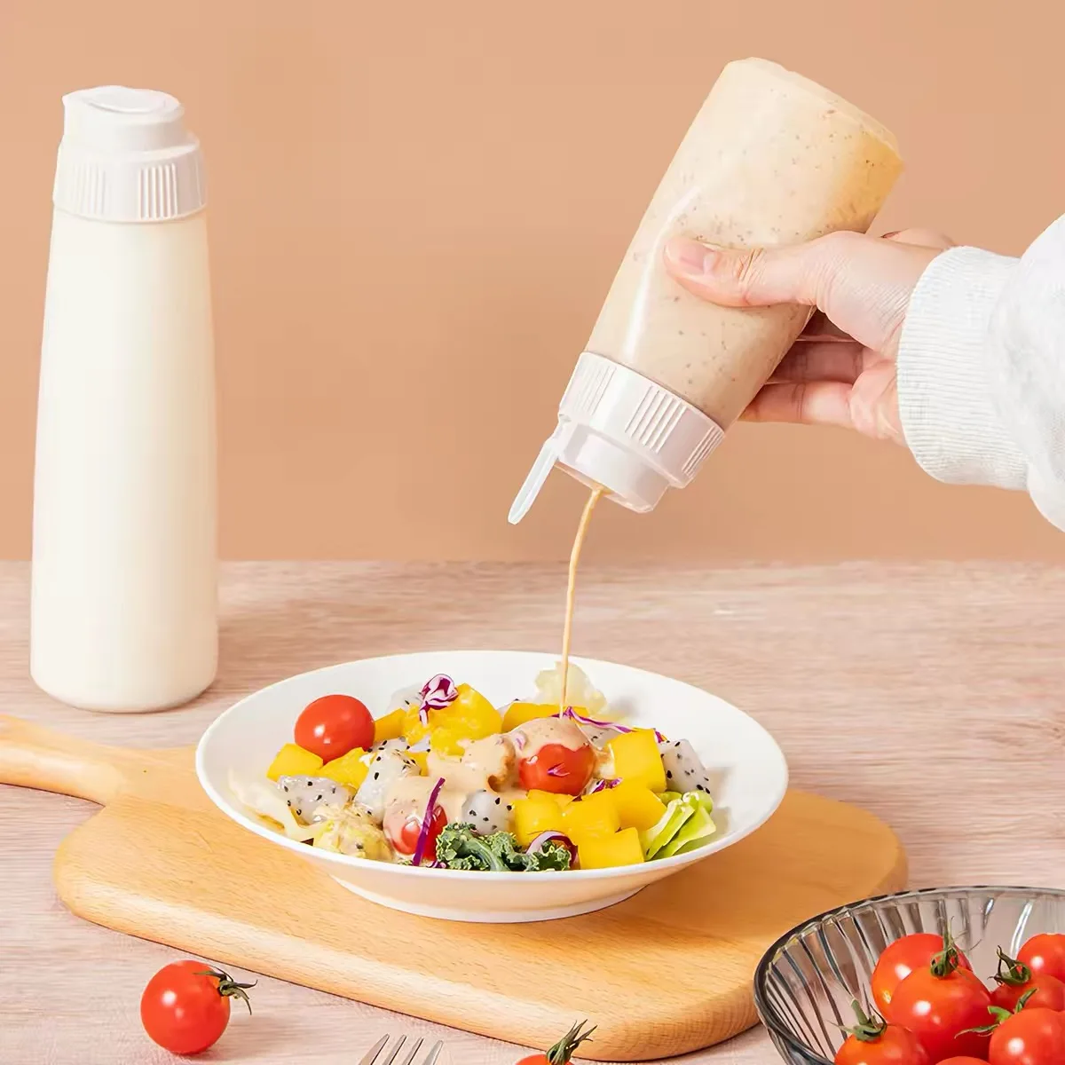 Leakproof Squeeze Sauce Bottle Cross Silicone Valve Condiment Bottle Kitchen Dispenser for Salad Ketchup