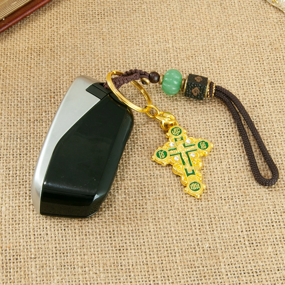 HTISOK Orthodoxes Kreuz aus Legierung, vergoldeter Schlüsselanhänger, heilige religiöse Mini-Jesus-Ikone, Kruzifix-Anhänger, heiliger Schlüsselanhänger für Gläubige – Detail 7