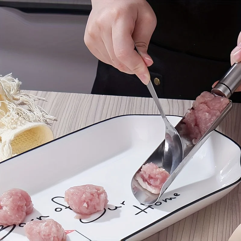 2pcs/set  Make Perfectly-Shaped Meatballs Easily With This 2pcs/Set 304 Stainless Steel Manual Meatball Maker!