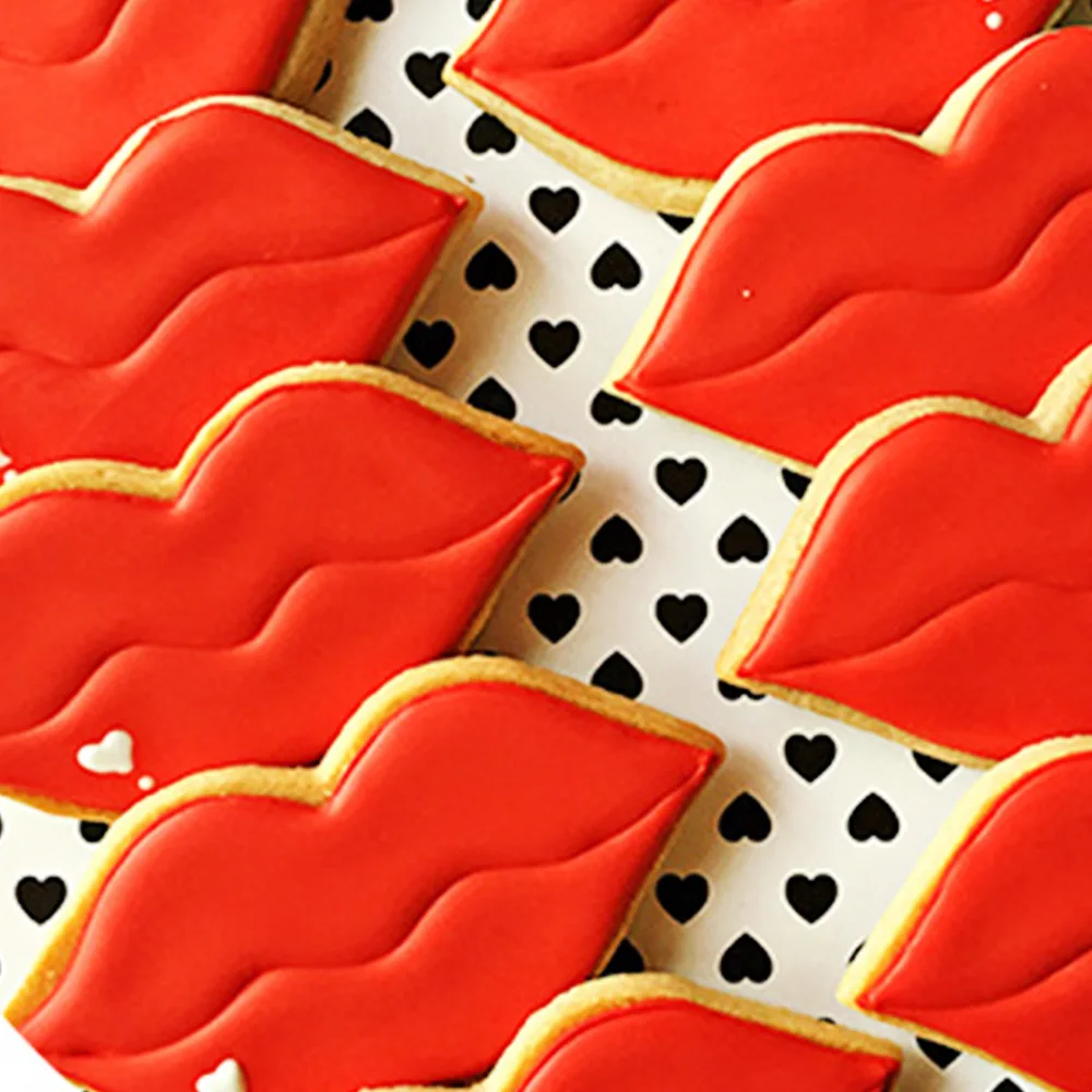 3pcs Set Sexy Lip Designed Wedding Cookie Cutter Mold Stainless Steel Lips Biscuit DIY Valentine\'s Day Chocolate Baking Tool