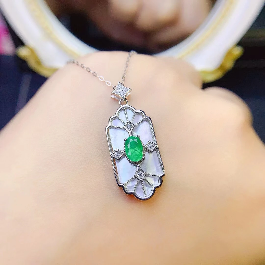 KJJEAXCMY Fine Jewelry Natural Emerald Women's Pendant S925 Pure Silver Exquisite Inlaid High Clarity Gem Support Testing