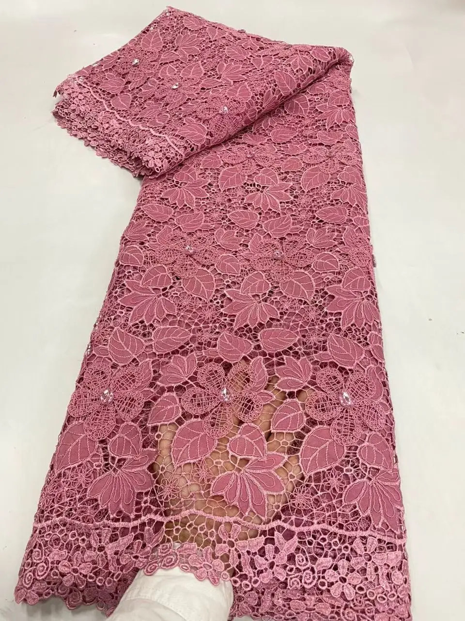 

2026 Latest African Nigerian French Guipure Tulle Lace Fabric Sequins Beaded Embroidery for Luxury Wedding Party Dresses 5 Yards