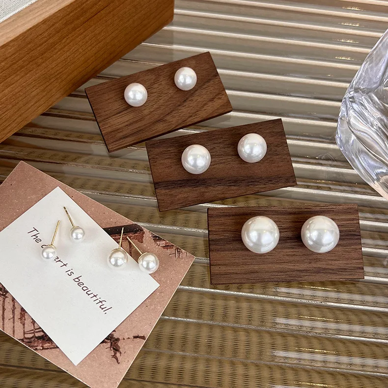 Pearl Earrings Vintage Round White Women Everyday Office Party Elegant Jewelry Lightweight Durable Gold Tone Accessory