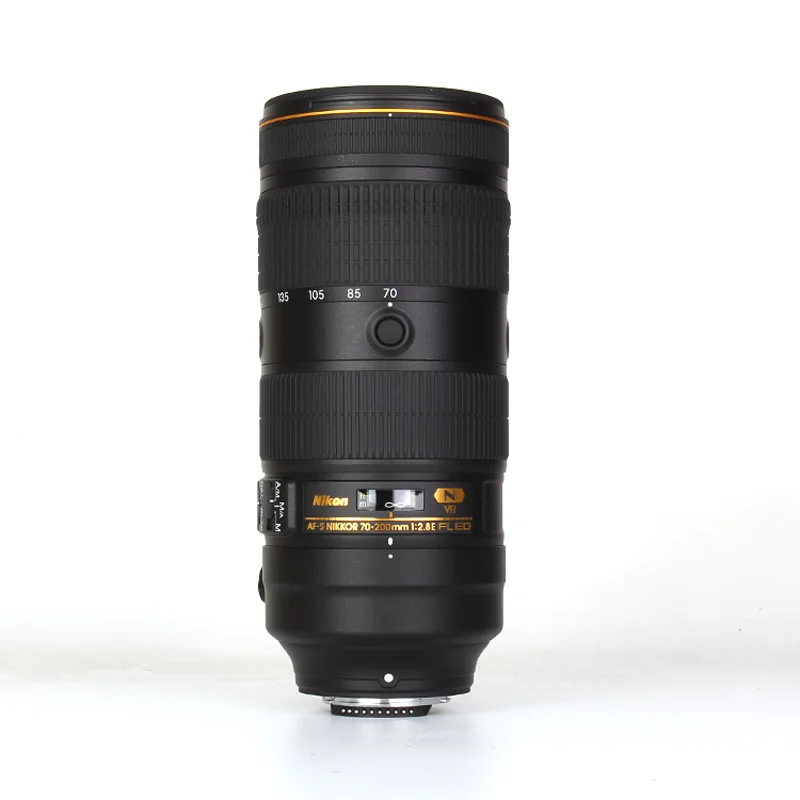 Nikon AF-S FX NIKKOR  AF-S 70-200mm f/2.8E FL VR Lens with Auto Focus for Nikon DSLR Cameras