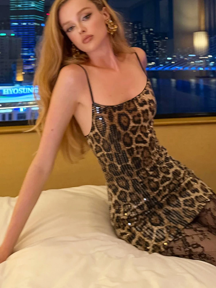 Weird Puss Leoparden-Paillettenkleid Damenmode, verführerisches Kleid mit eckigem Kragen, Spitzen-Patchwork-Saum, ärmellos, für Abendpartys und Clubs – Detail 15