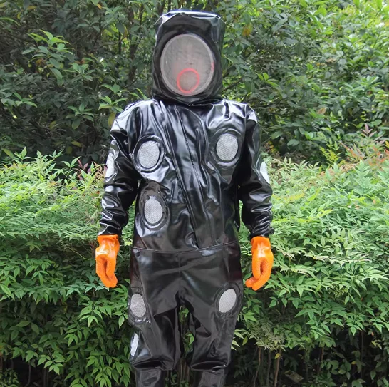 A Full Set of Breathable Anti-bee One-piece for Wasp Clothes Thickened Heat Dissipation Beekeeping Clothes  Fans Can Be Added.