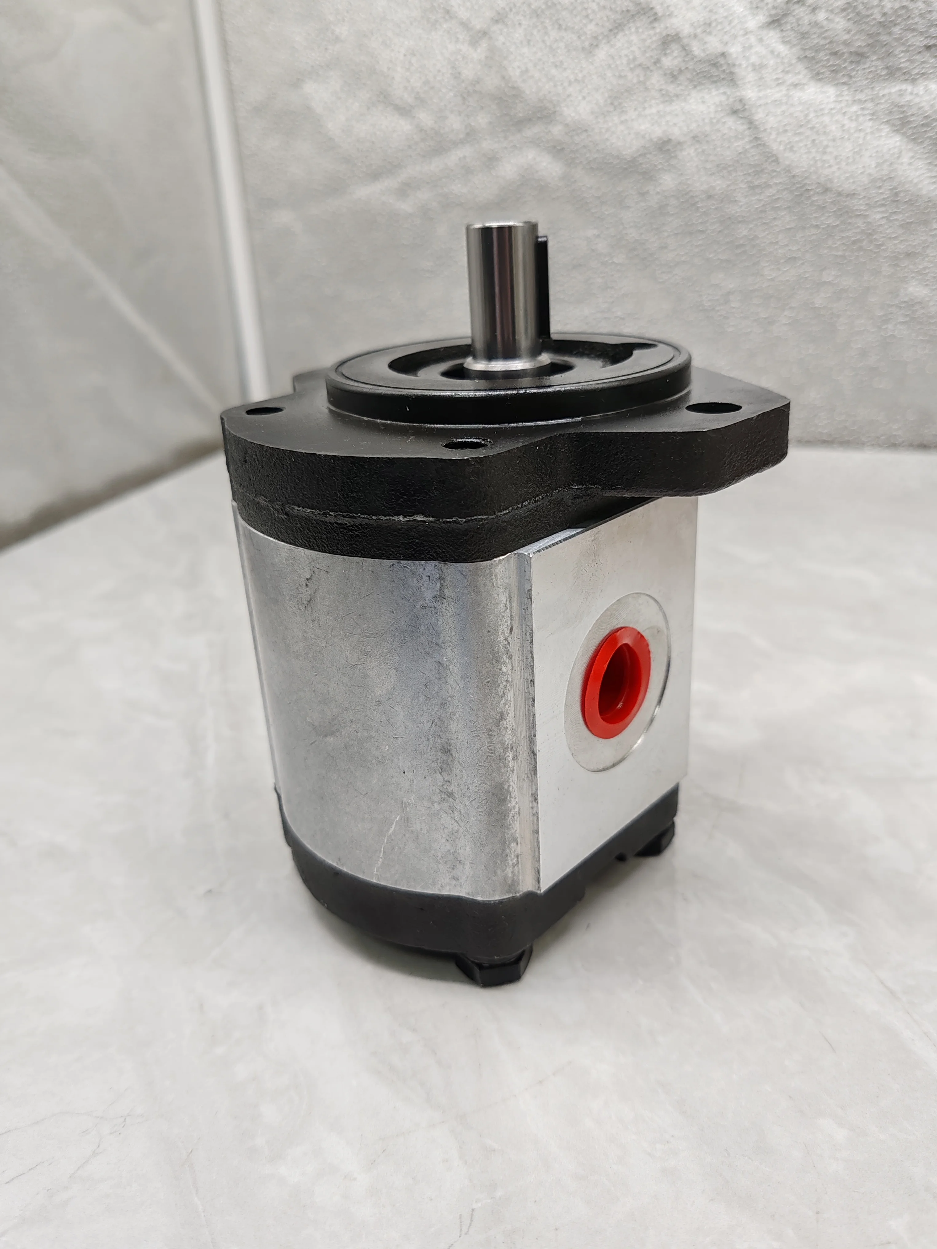 Hydraulic Gear Pump AZPF Series AZPF-10/11/12/20/21/22 AZPF-12/019RQR-12MB in stock