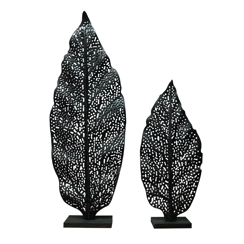 

ZL Creative Leaf-Shaped Wooden Sculpture Floor Ornaments Staircase Entrance Decoration Artwork