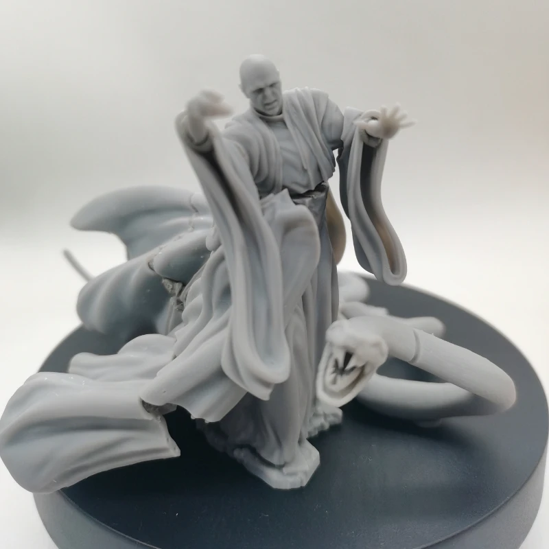 Resin Figure Villain 1/24 Scale Diy Miniatures Assemble Model Kit Unassembled Diorama and Unpainted Statuettes Toys