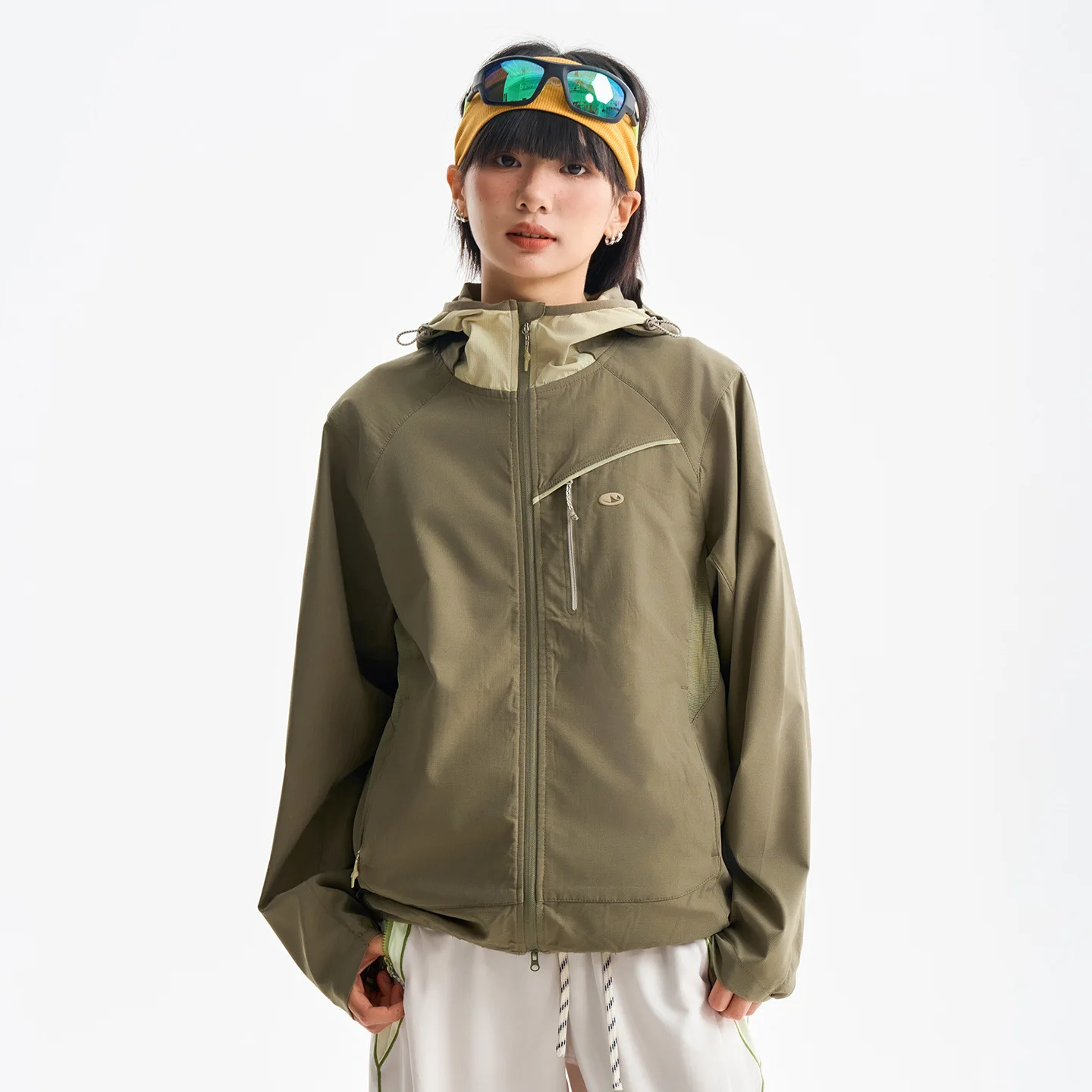 Lightweight Outdoor Sun Protection Jacket – Unisex Loose-Fit Hooded Techwear with UPF Shield for Hiking & Urban Wear