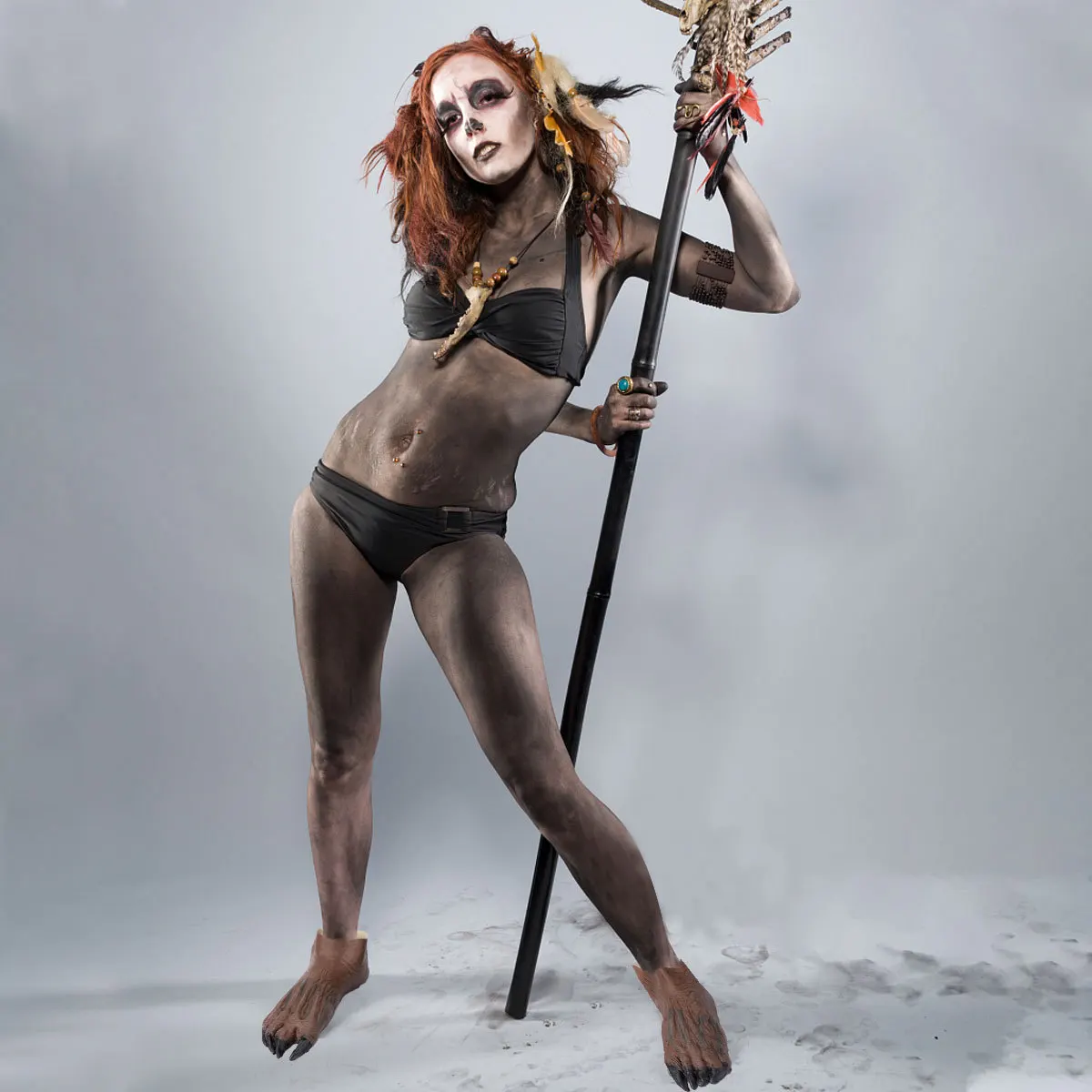 

1Pair Foot Cover Premium Horror Latex Feet Podotheca for Halloween Carnival Fright Foot Cover Brown Decor