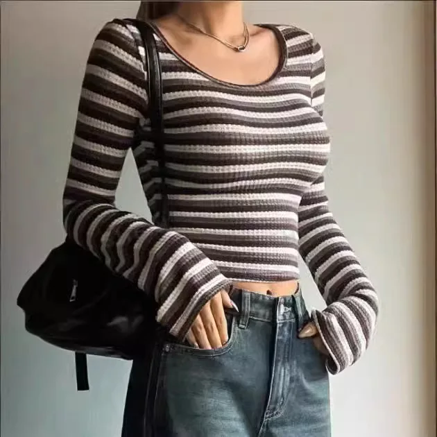 

Spring/Summer 2025 New Collection: Stylish Base Shirt Hot Girl T-shirt Pullover Round Neck Slim Figure Striped Long Sleeve