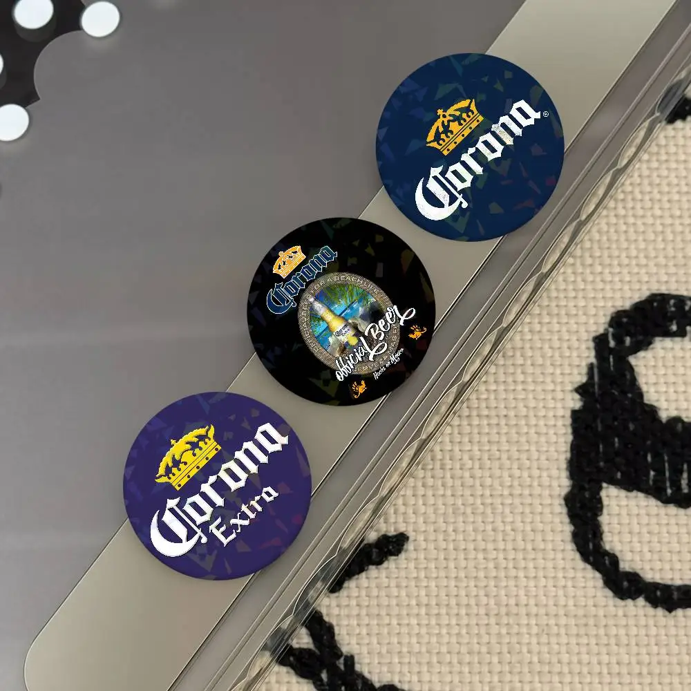 C-Corona E-Extra B-Beer Cartoon Badge Brooch Creative Figure Brooches Bag Hat Clothing Accessories Gifts