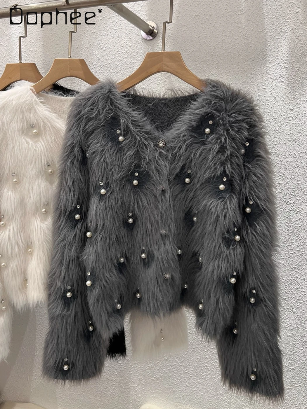 

High-end Mink Velvet Fashionable Beaded Plush Coat for Women Autumn and Winter New V-neck Thickened Warm Short Knitted Cardigan