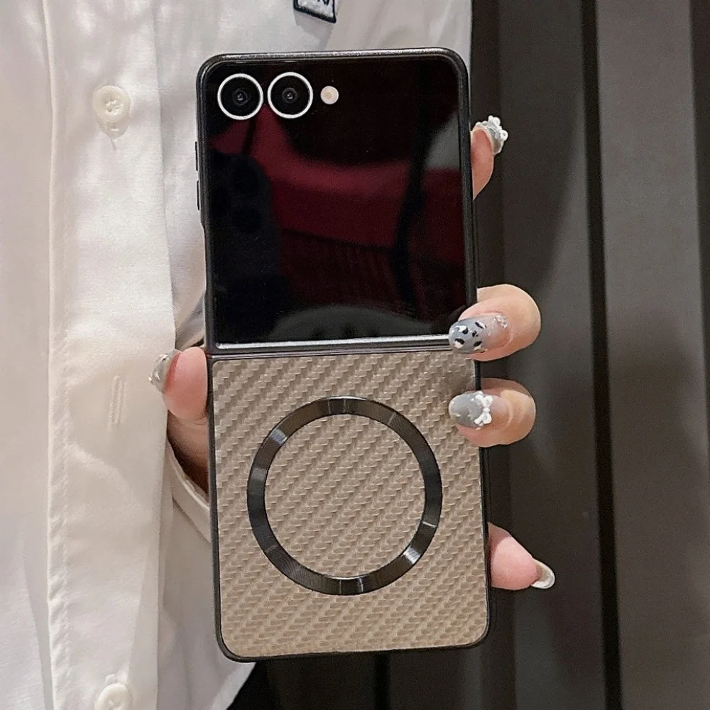 

Роскошный магнитный чехол с узором из углеродного волокна для Samsung Galaxy ZFlip 7 6 5 4 Z Fold 7 6 5, защитный чехол для телефона с беспроводной зарядкой