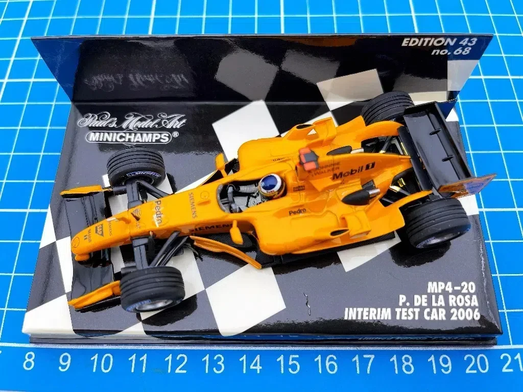 

Minichamps 1:43 F1 MP4-20 De La Rosa 2006 Test Vehicle Simulation Limited Edition Resin Metal Static Car Model Toy Gift