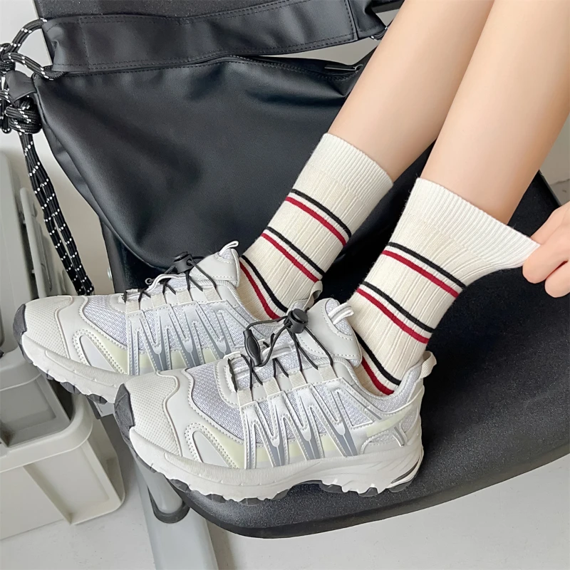 Fashion Socks For Women New Autumn Casual Breathable Striped Socks Mixed-Color Embroidery Girls Crew Socks High Quality Trends