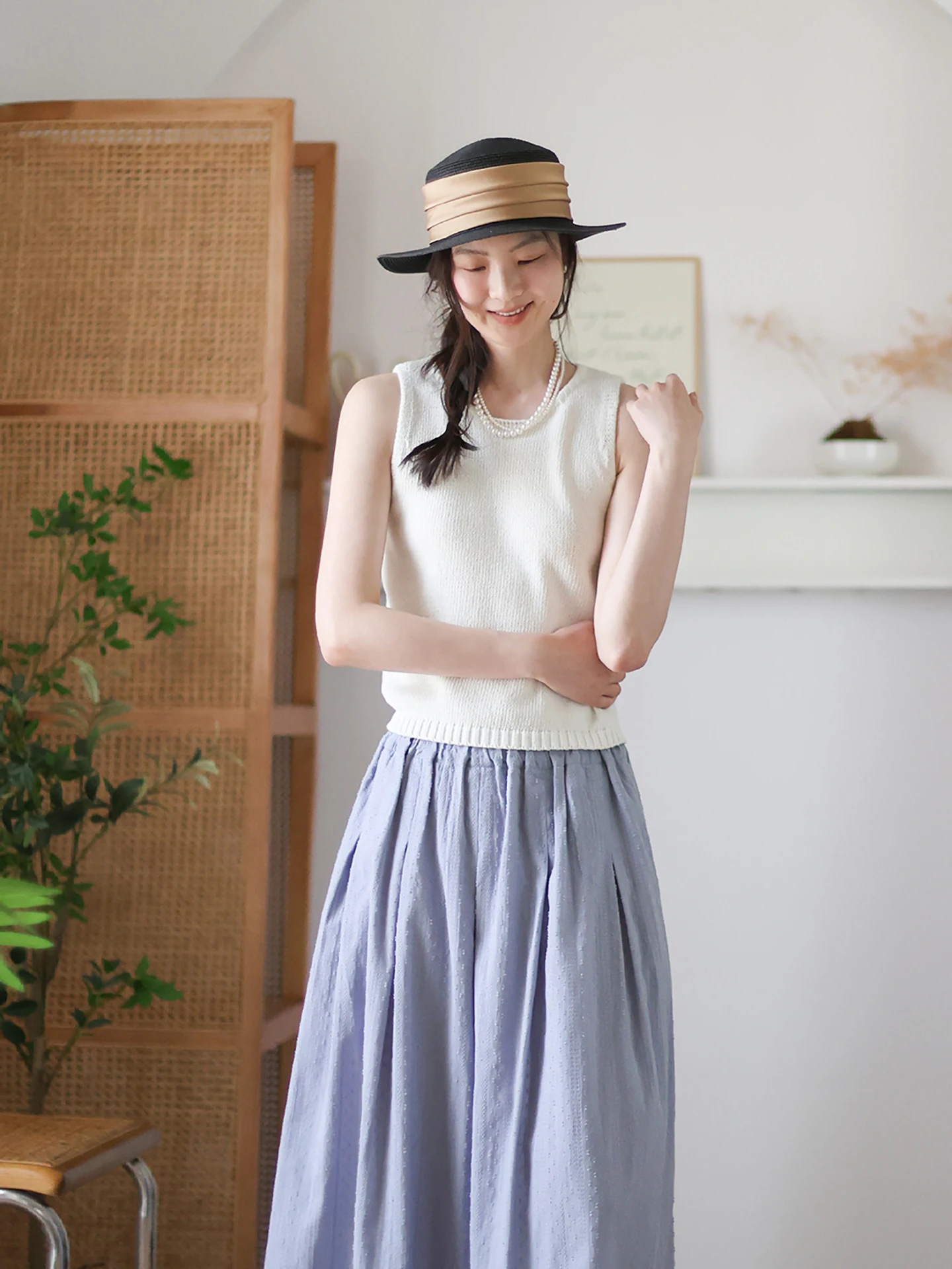 

Новинка лета: Женский вязаный жилет из хлопка, однотонный, с круглым вырезом, универсальный, приталенный, с эффектом перекрытия, художественный дизайн