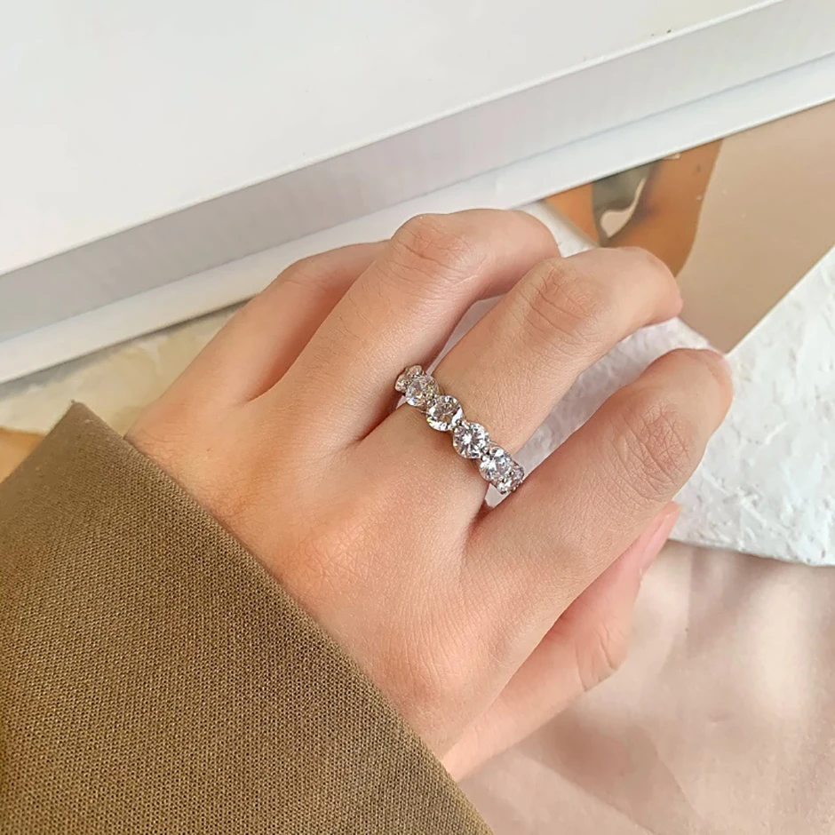 7‑CT‑TW Total‑Weight All‑Moissanite 7‑Stone‑Setting Engagement Ring for Women, Certified Sparkling 925 Sterling‑Silver Wedding Band Fine Jewelry, Ideal Gift for Her