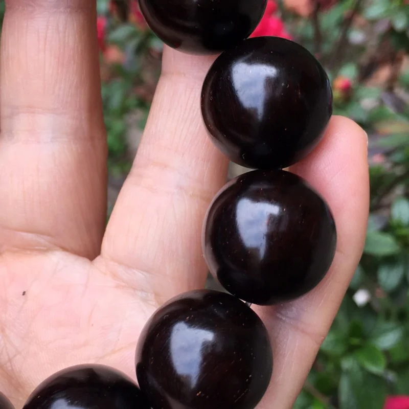 Authentic Indian small-leaf rosewood 1.8mm old material with golden inclusions Buddha bead bracelet, easy to polish and develop