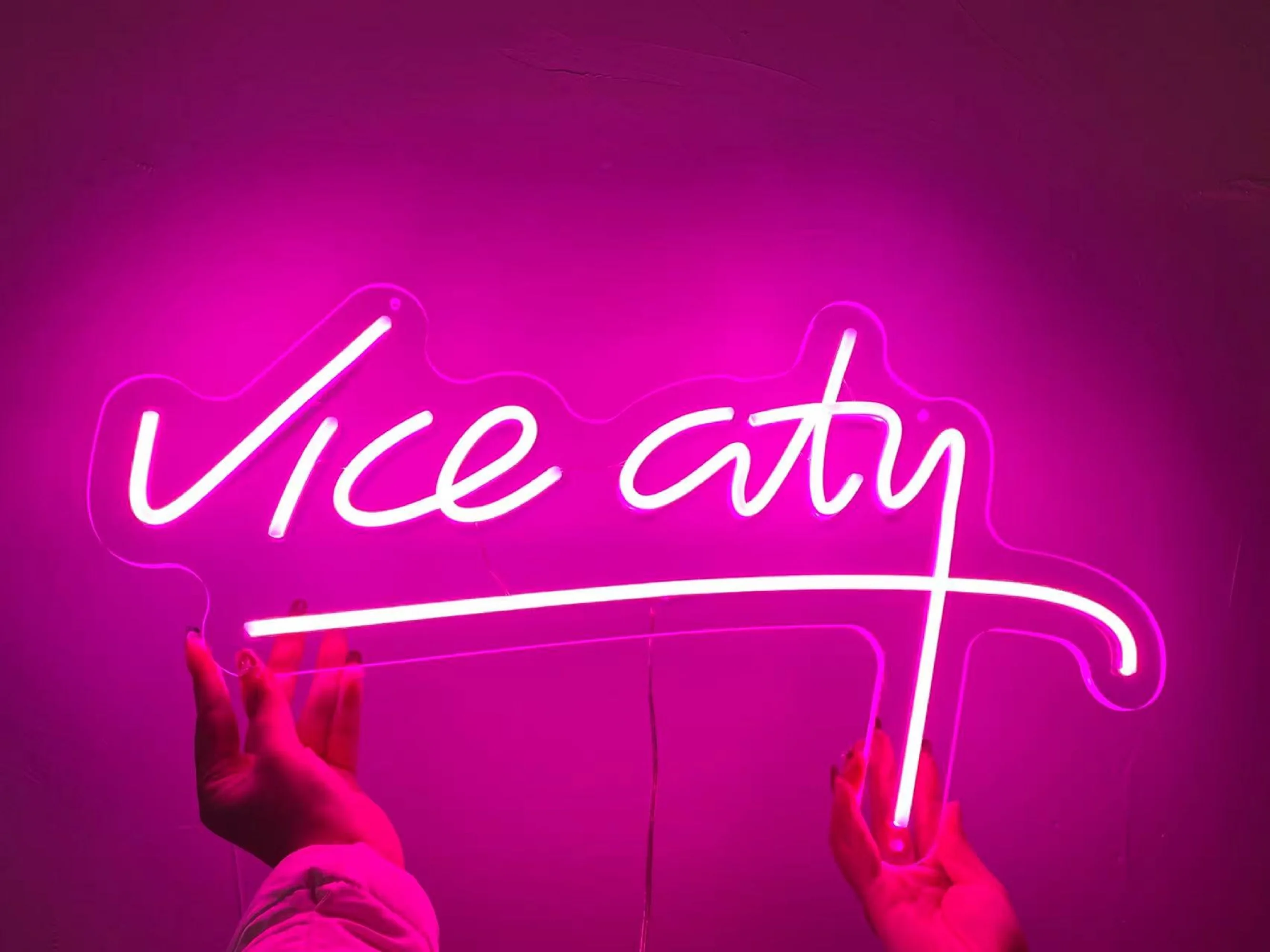 Custom Vice City Neon Sign Pink Led Lights camera da letto lettere sala giochi Bar Party Indoor Home Arcade Shop Cave Art Wall Decoration