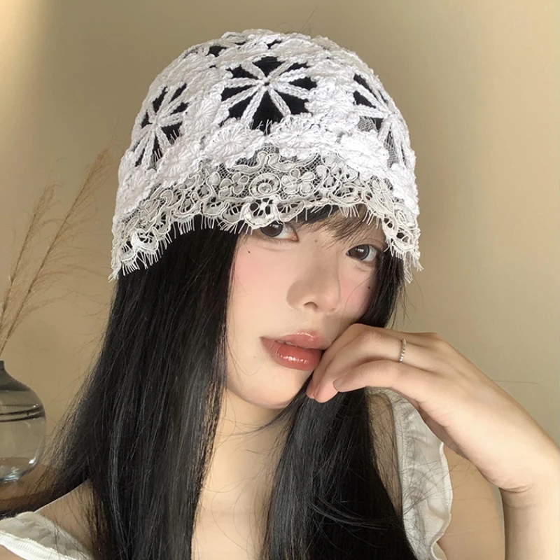 Sweet Lace Design Knitted Flower Beanies for Women  Show Face Small Summer and Autumn Breathable Retro Versatile Pullover Hat