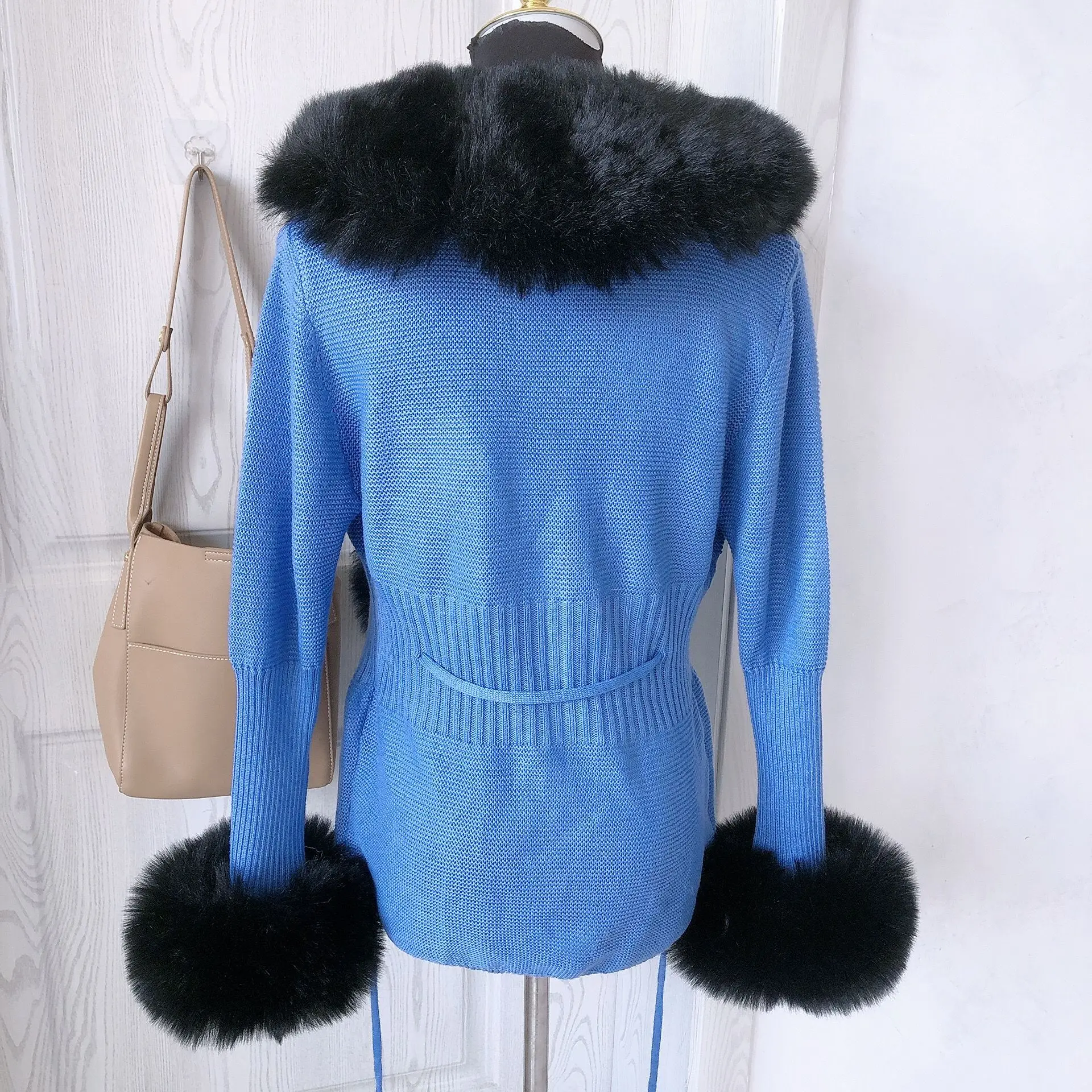 Damen Crop-Cardigan Frühling Herbst Bestseller Kunstfell Strickjacke mit Kunstfuchsfell-Kragen für Damen – Detail 11