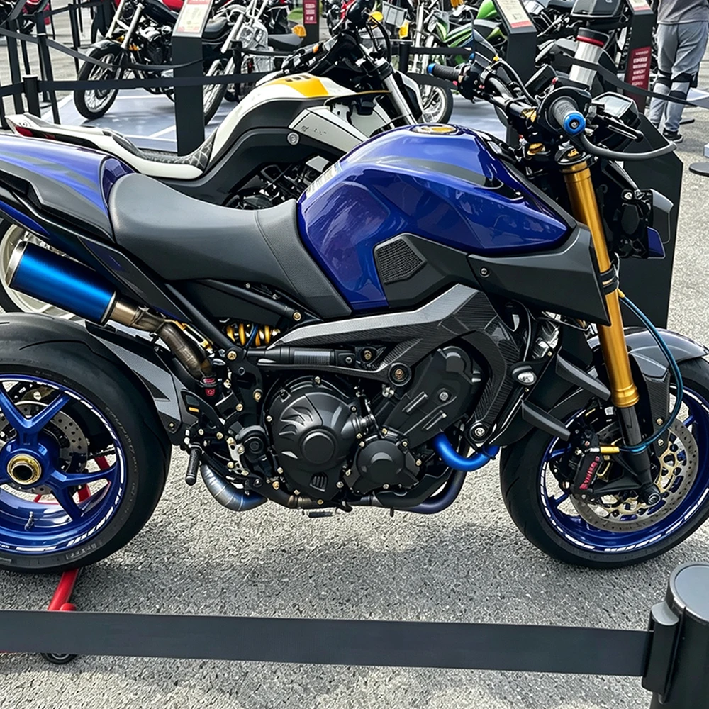For YAMAHA MT-09/SP Side Wing Side Spoiler FRONTAL SPOILERS MT09 2017 2018 2019 2020 Front Spoiler Lower Spoiler Flank view 4