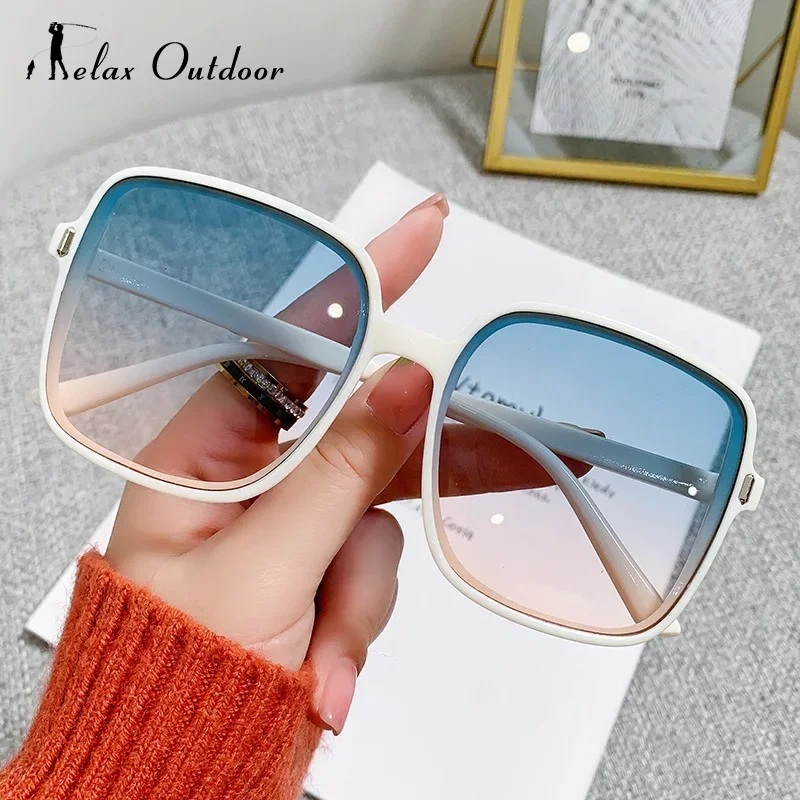 New Fashion Trend Square Sunglasses Women Gradient Color Sunglasses Unisex Vintage Rice Nail Sun Glasses Classic UV400 Eyewear