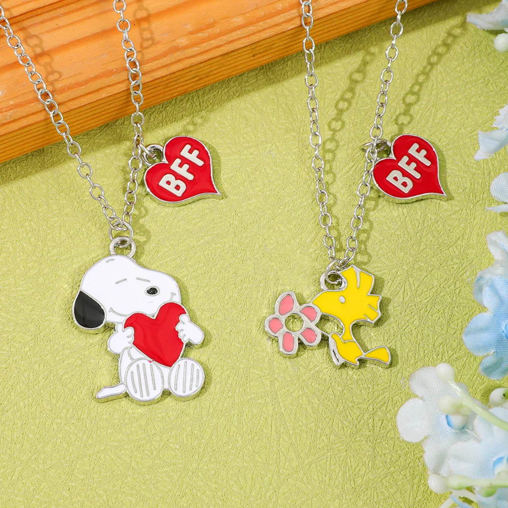 2 Stück Anime Cartoon Snoopy Halskette Kreativer Niedlicher Anhänger Accessoire für Freunde und Paare Jubiläums-Accessoires – Detail 2