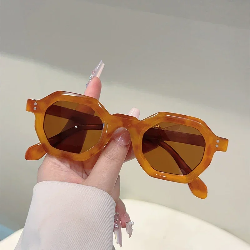 KAMMPT Polygon-Sonnenbrille, 2025, neue Mode, Bonbonfarben, Rand, Outdoor-Sonnenbrille, Damen, trendiges Markendesign, lässige Dekor-Sonnenbrille – Detail 6