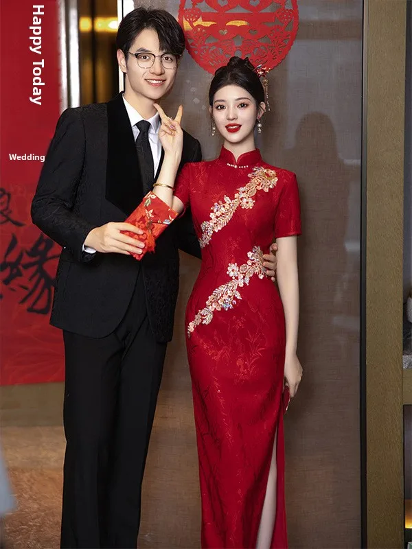 

Красное свадебное платье в новом китайском стиле для невесты, с коротким рукавом и высоким разрезом, для свадебной церемонии