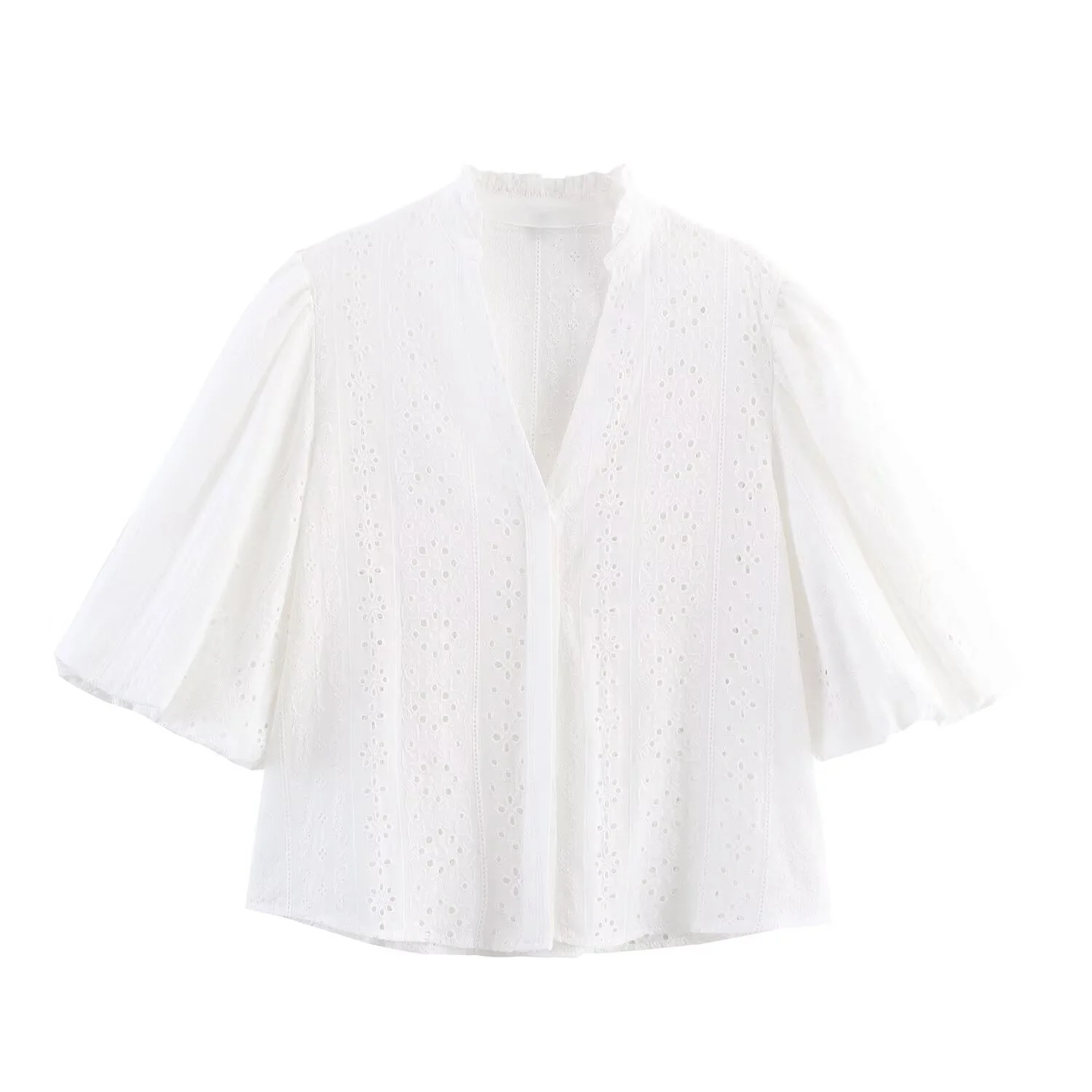 

PB&ZA2025 new summer women's casual fashion simple temperament puff sleeve hollow embroidery short-sleeved V-neck shirt