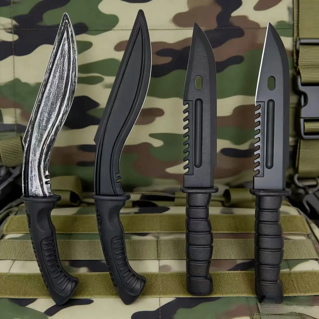 Halloween Props Plastic Daggers Show Props Knives Martial Arts Practice Knives Cosplay Accessories
