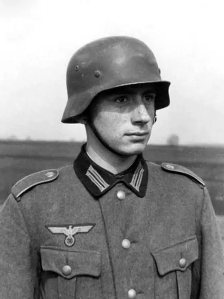 Kingkongden M35 Steel Vintage Motorcycle Helmet WWII German Original for Militaria Collectors And Film Props