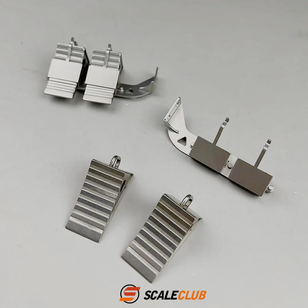 Toy Truck Metal Wheel Chocks With Mount Bracket SCALECLUB ZHQ-TY-2 For Tamiya Scania Volvo Benz 1/14 RC Tractor Truck Parts