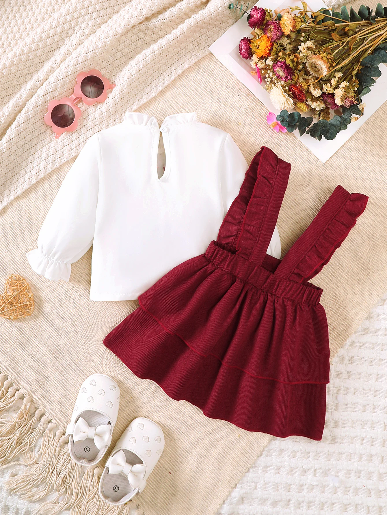 Baby Girl Set Lace Round Neck Shirt Top and Ruffled Cake Skirt Suitable 0-3 Years Old Baby Girl Young Child Birthday Parties Set
