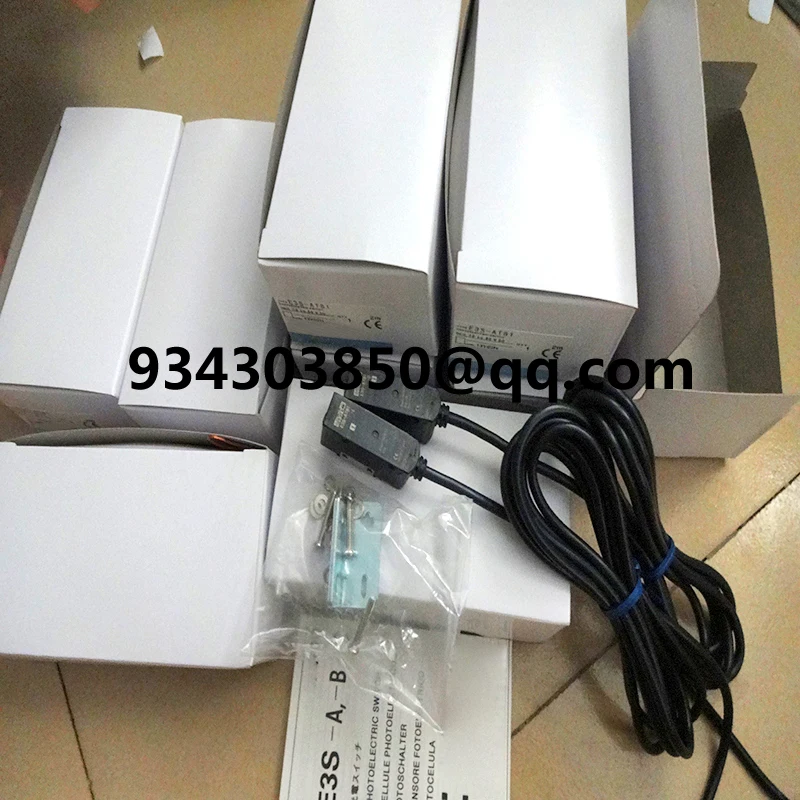 

E3S-AD11 E3S-CL2 E3S-CD12 E3S-CD11 E3S-CD61 E3S-CD62 E3S-AT11 Photoelectric switch 100% new sensor