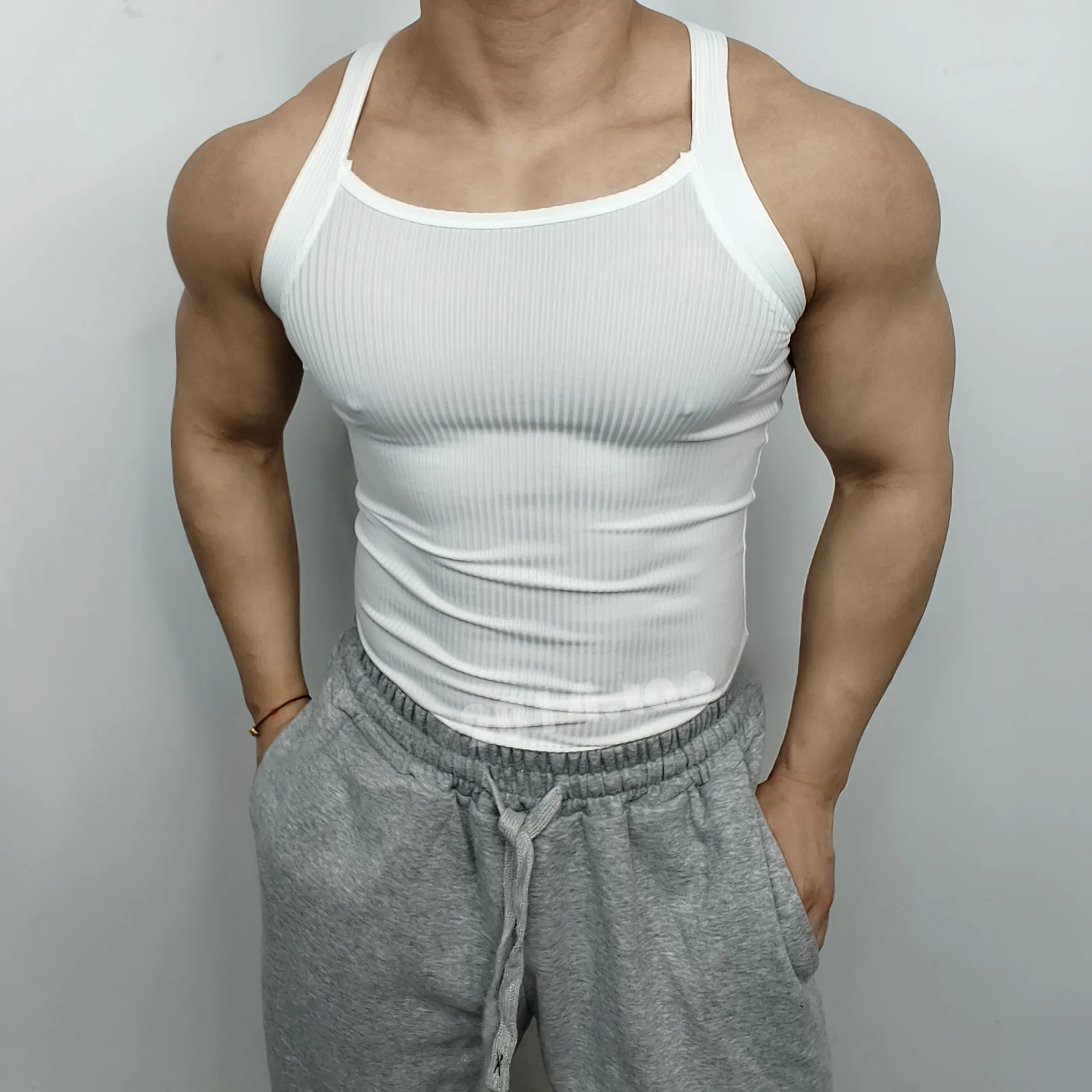 Men's Running Sport T-Shirt Casual Compression Sleeveless Training Top Outdoor Fitness Threaded Vest  Color round Neck