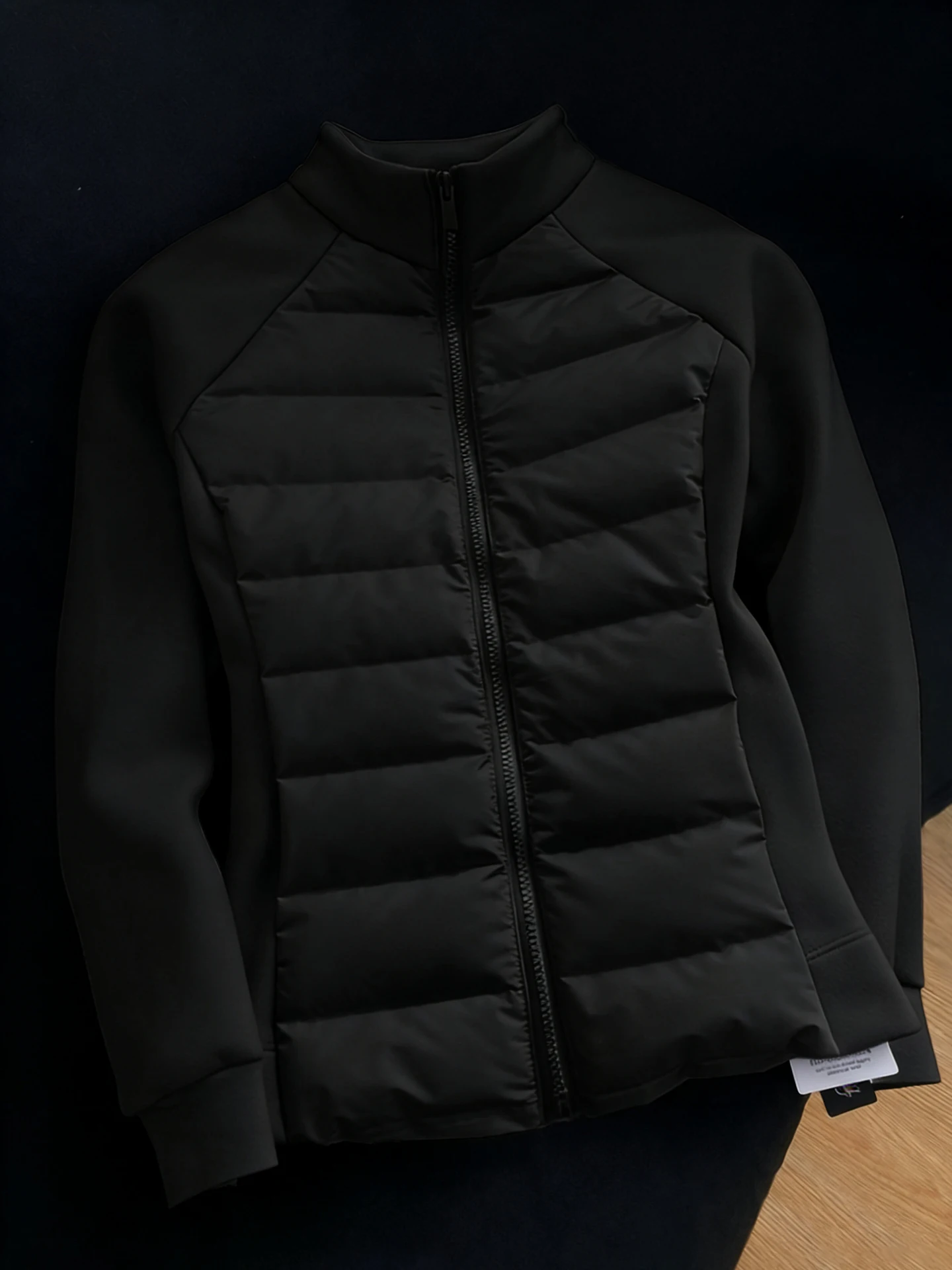 

Black Lightweight Men's down Jacket Sporty Slim Fit Short Cotton Coat Inner Core Durable Water-Resistant 50% down Filling