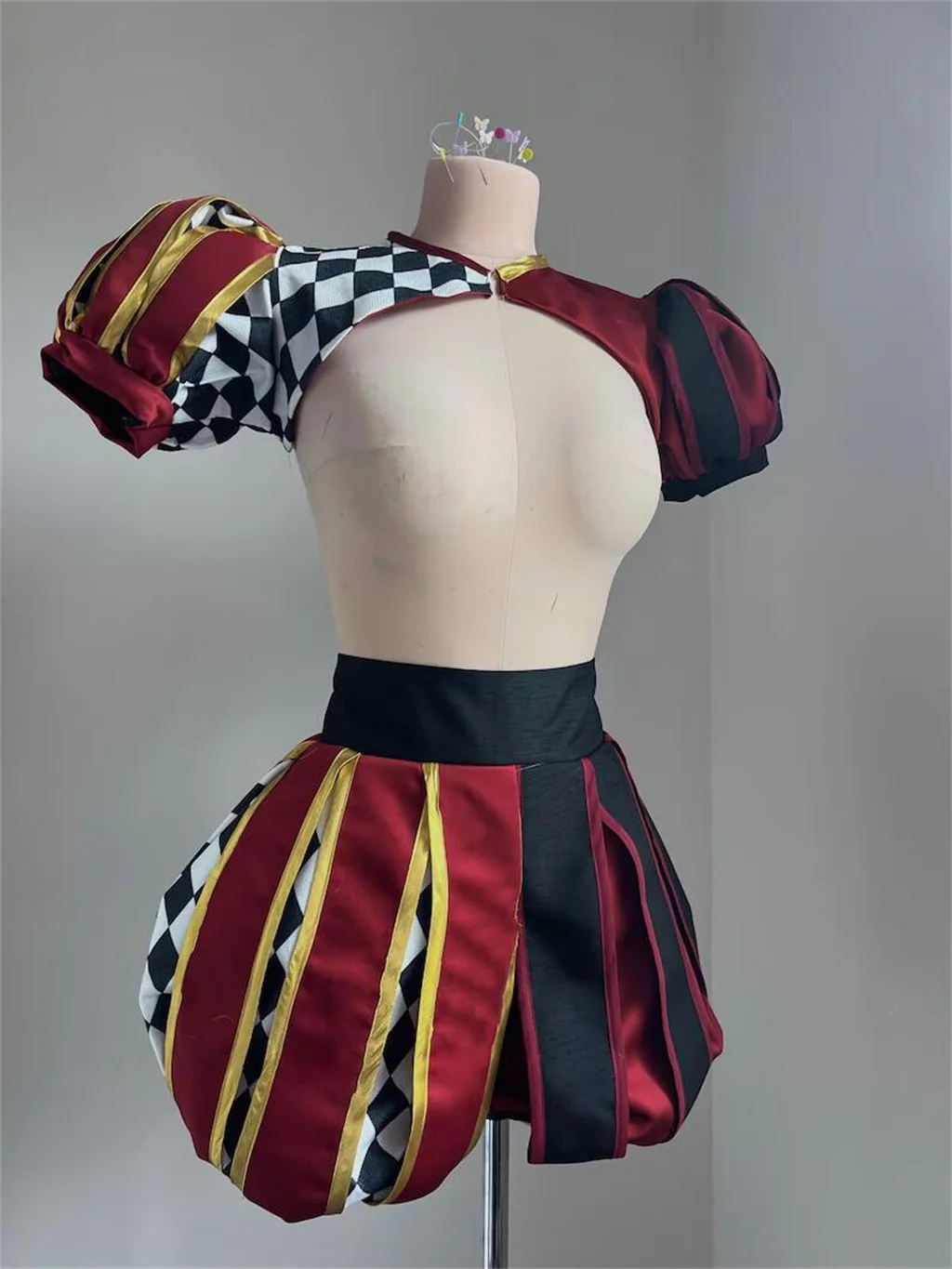 Women Medieval Jester Costume Set Puff Sleeve Shrug Top Harlequin Bloomers Shorts Halloween Carnival Cosplay Outfit