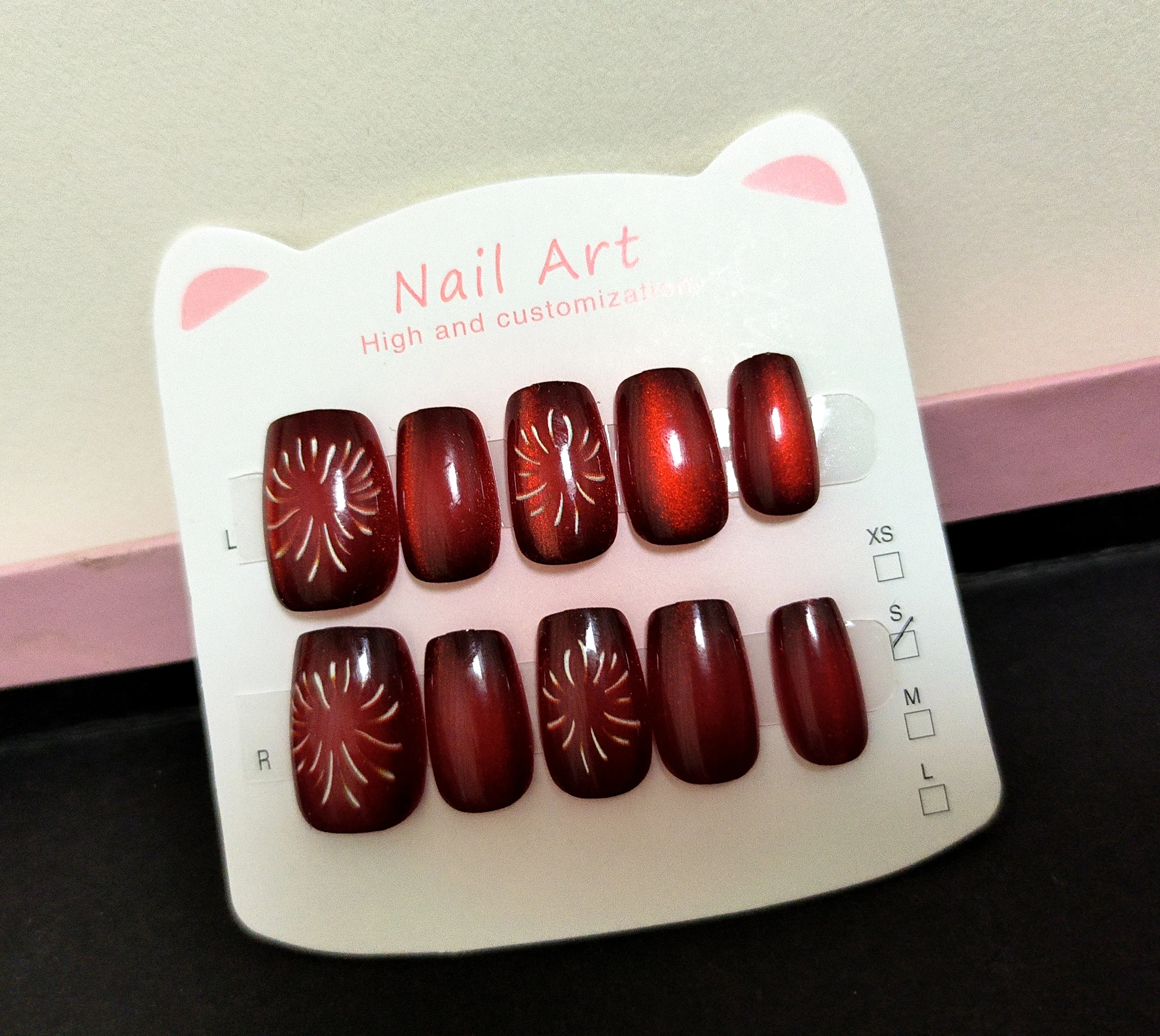 

10pcs Brilliant Cherry Red New Year Fake Nails Reusable Short Square Nails Cat Eye Press On False Woman Nails Art