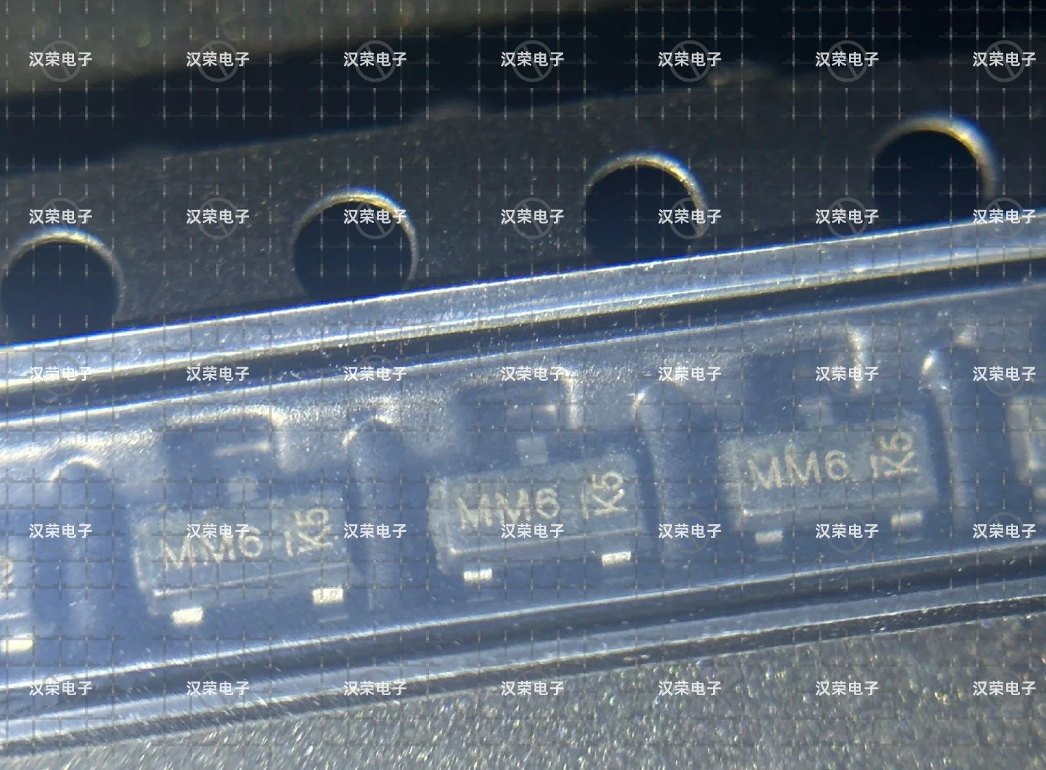New Original  DMN65D8L-7   MM6  ,N-channel enhanced field-effect transistor with 310mA and 60V rating