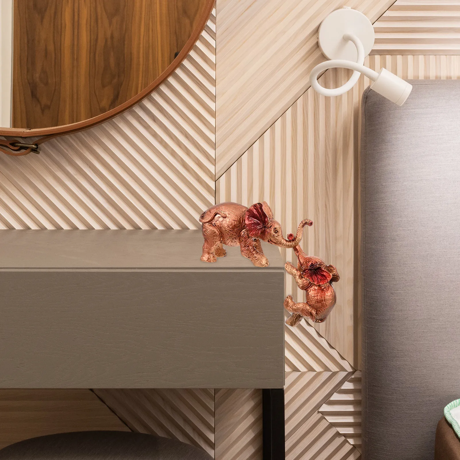 

2Pcs Elephant Resin Sculpture Safe Touch Wear Resistant Home Office Table Decor Elephant Statue Garden Sculpture