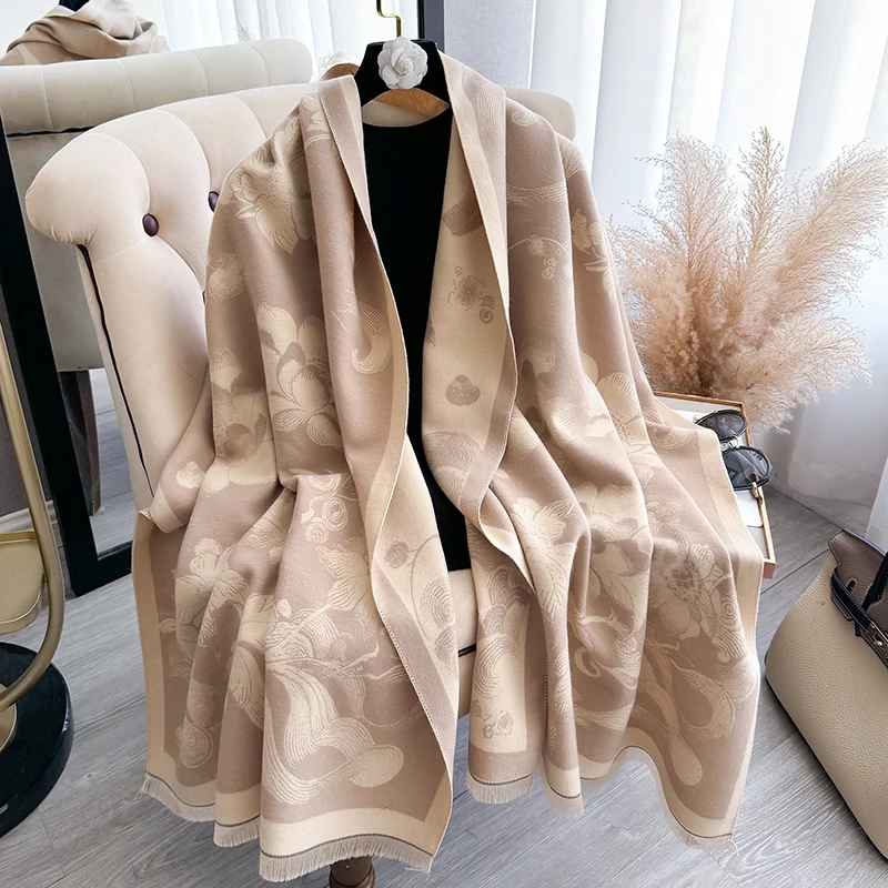 جديد 2025 وشاح نسائي على الموضة لوتس فاخر للخريف والشتاء شالات دافئة مطبوعة وشاح الباشمينا موخير فام فولارد Bufanda